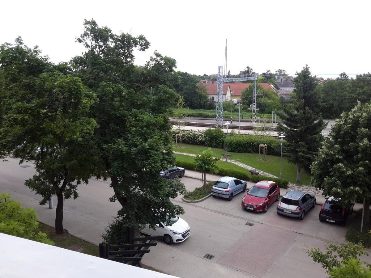 Szeki Apartman Балатонфюред Экстерьер фото